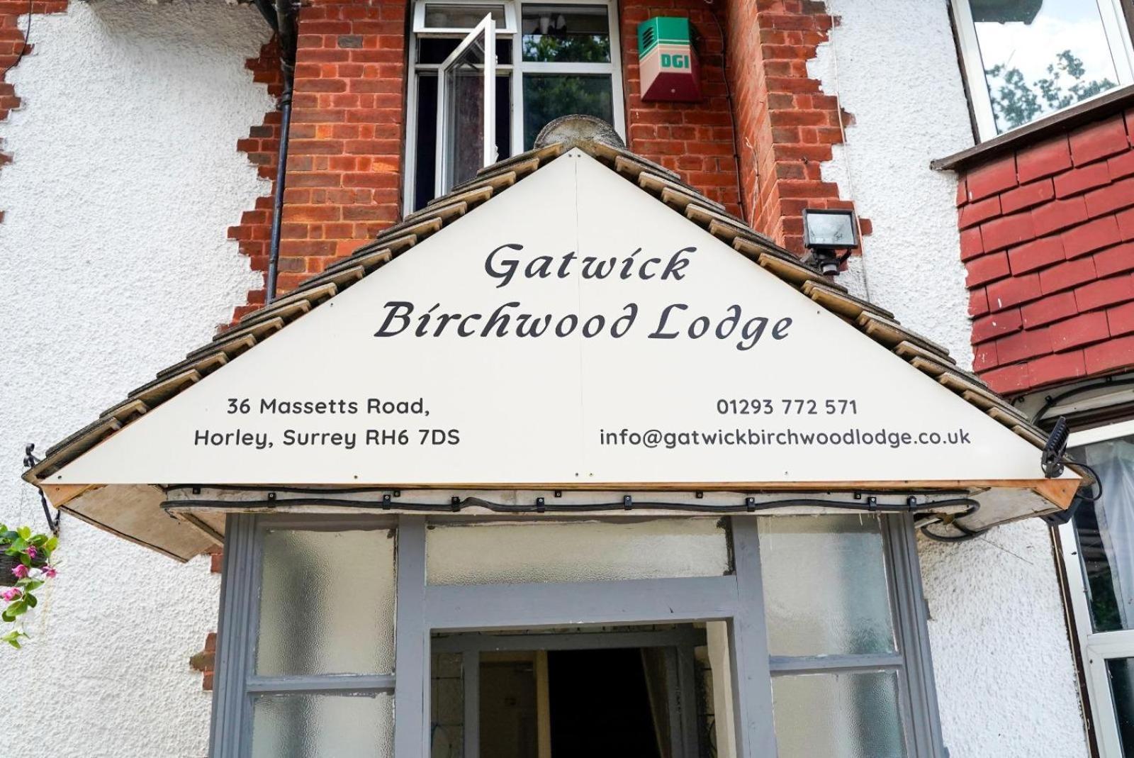 The Lodge By Birchwood 霍利 外观 照片